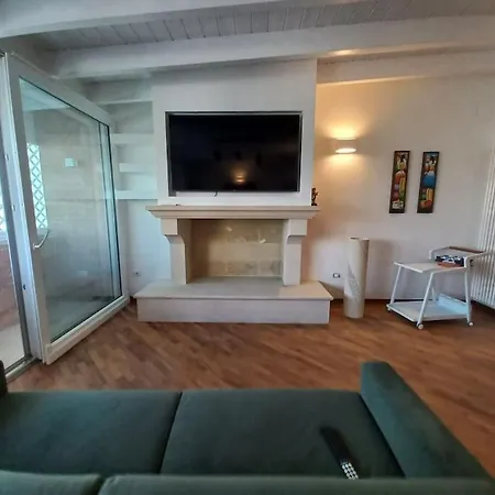 Dimora Emilia Лечче